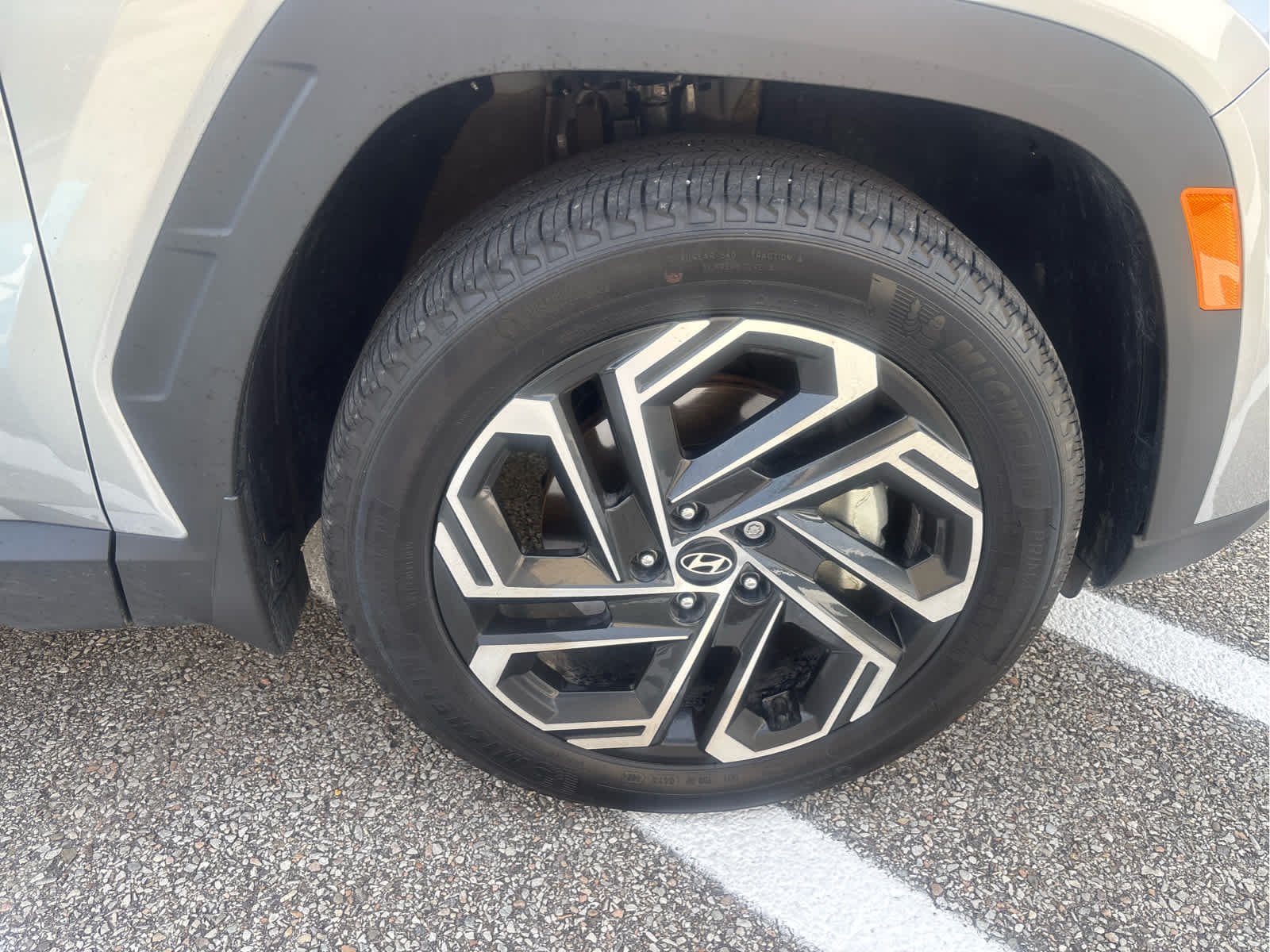 Certified Used 2025 Shimmering Silver Hyundai Limited image 8
