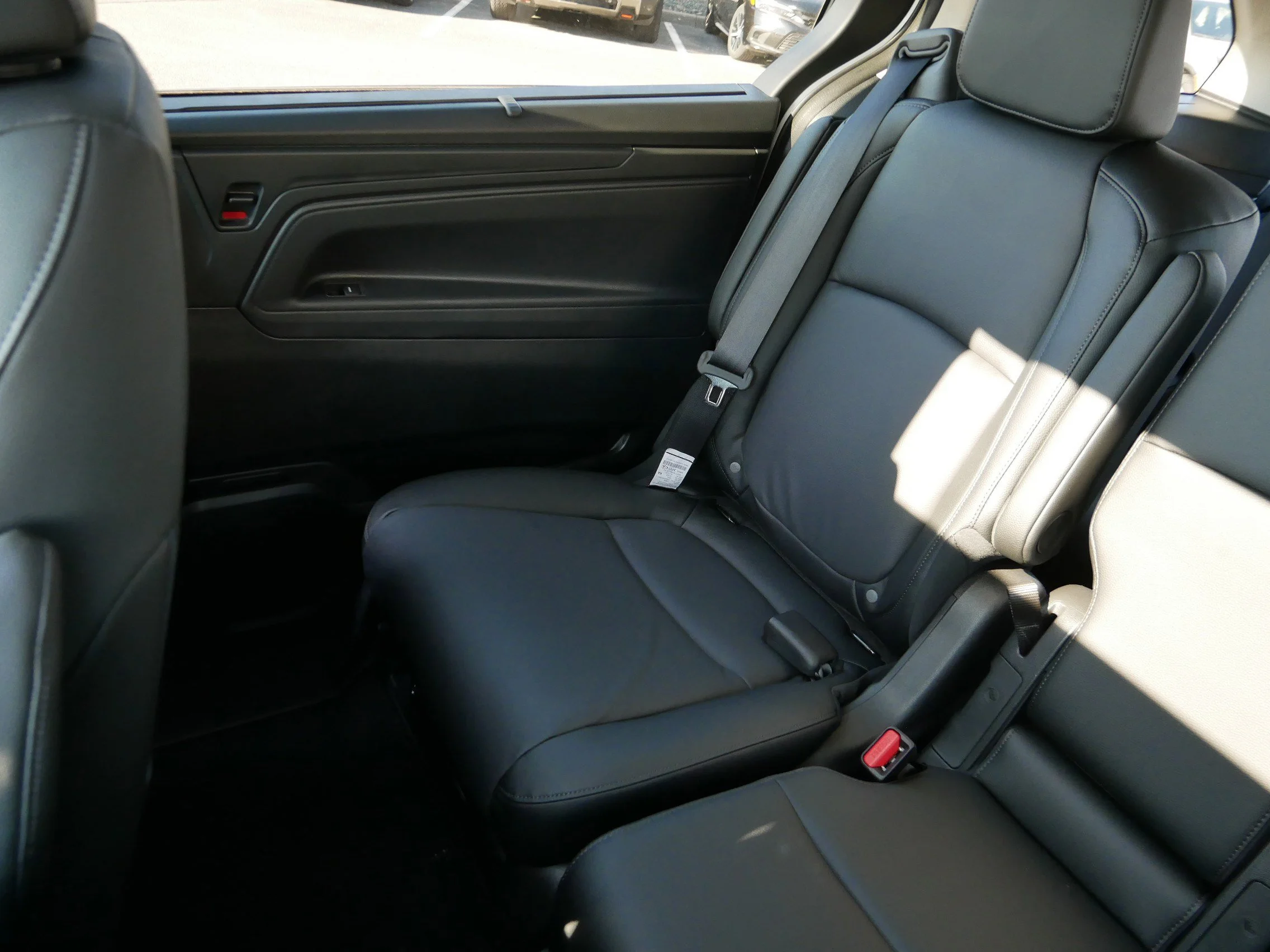 New 2026 Platinum White Pearl Honda EX-L image 12