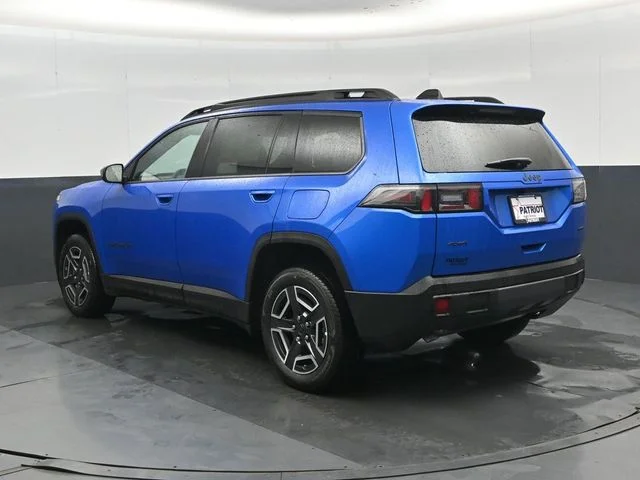 New 2026 Hydro Blue Pearl-Coat Exterior Paint Jeep Laredo image 7
