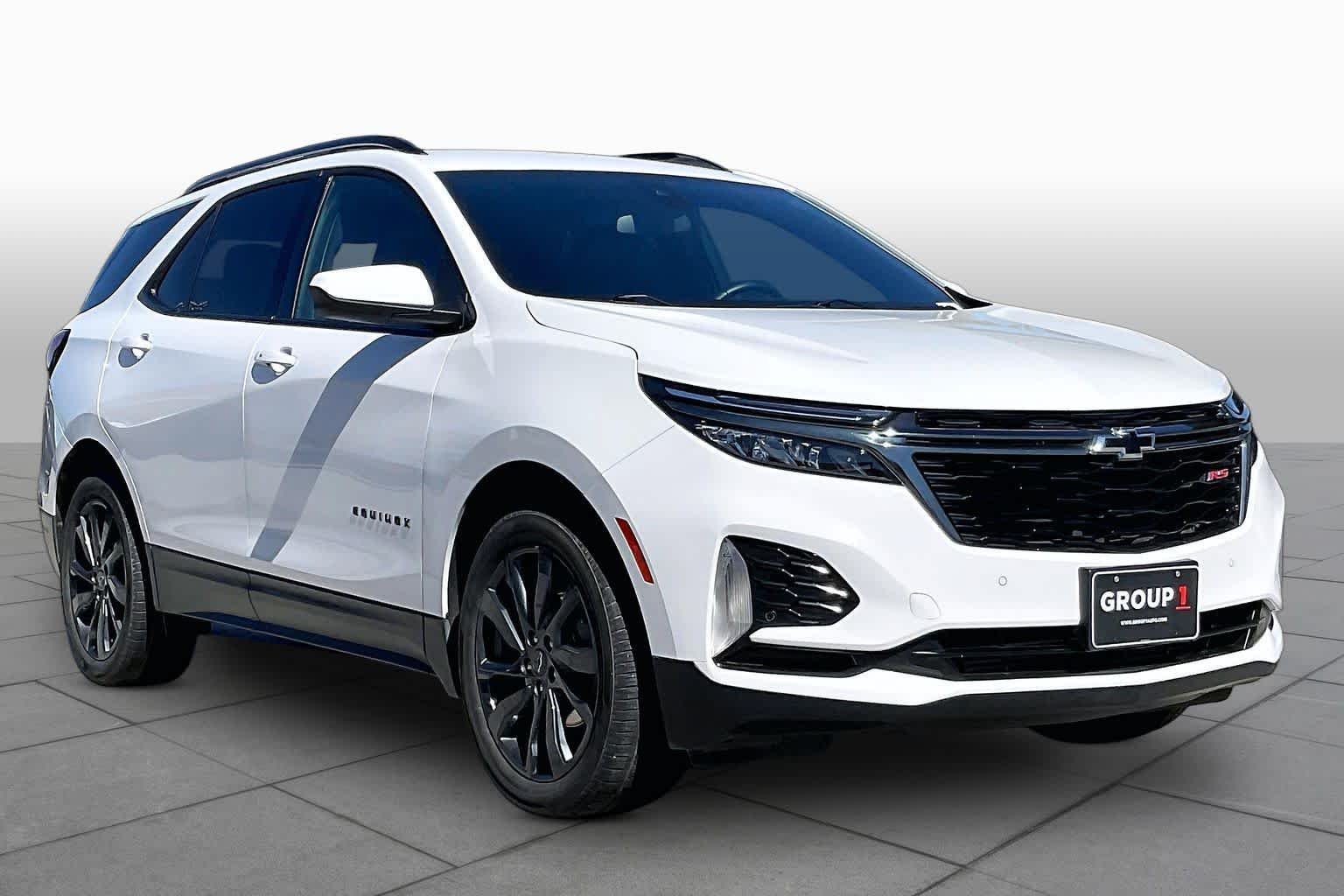 Used 2023 Summit White Chevrolet RS image 3