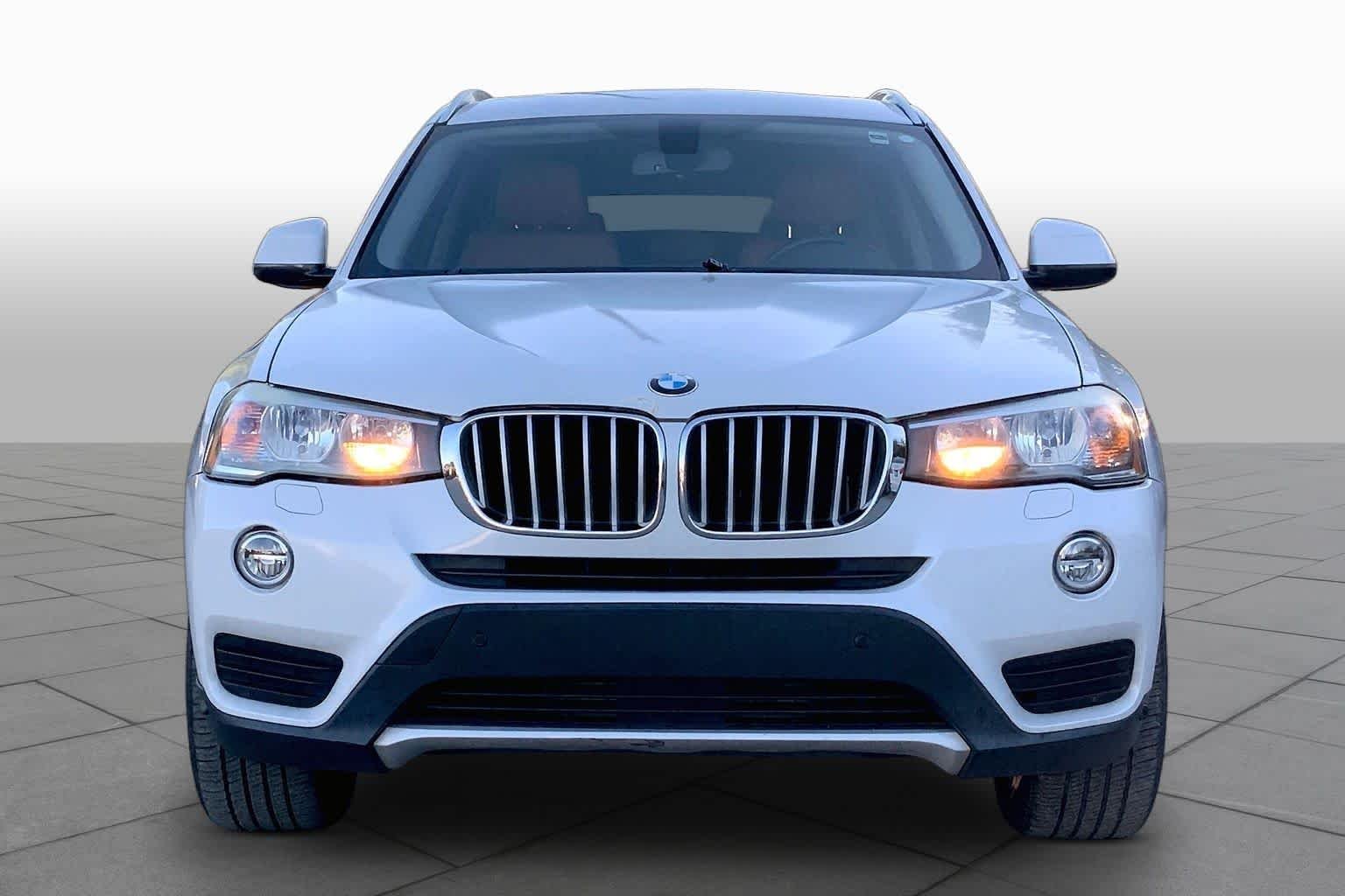 Used 2017 Alpine White BMW xDrive28i image 4