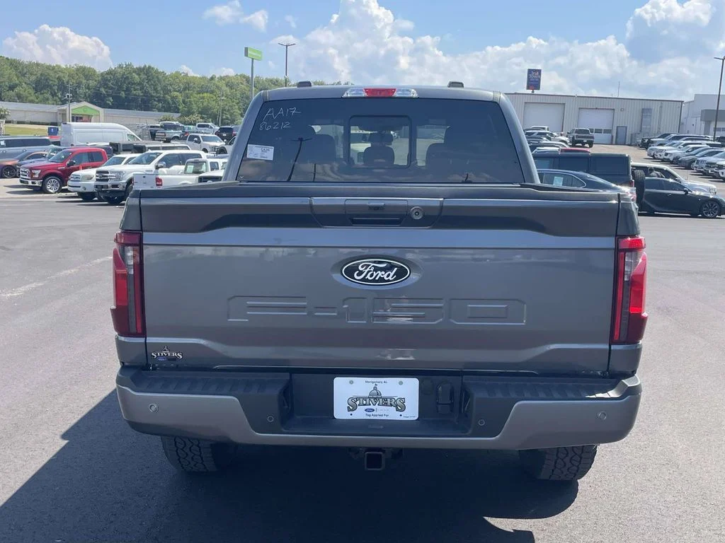 New 2026 Gray Ford XLT image 4