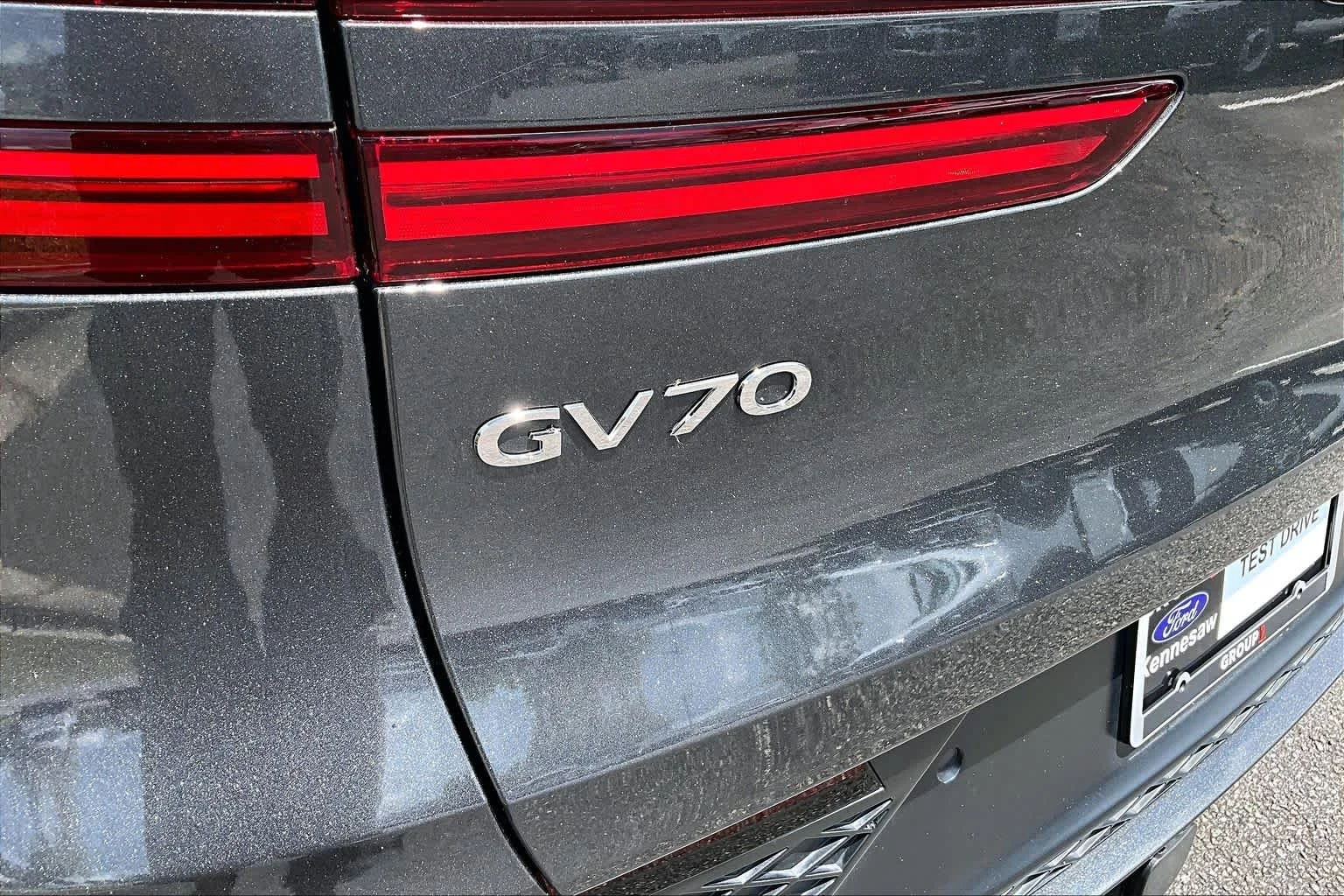 Used 2022 Himalayan Gray Genesis 2.5T image 31