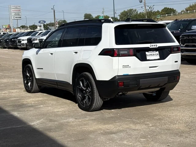 New 2026 Bright White Clear-Coat Exterior Paint Jeep Overland image 11