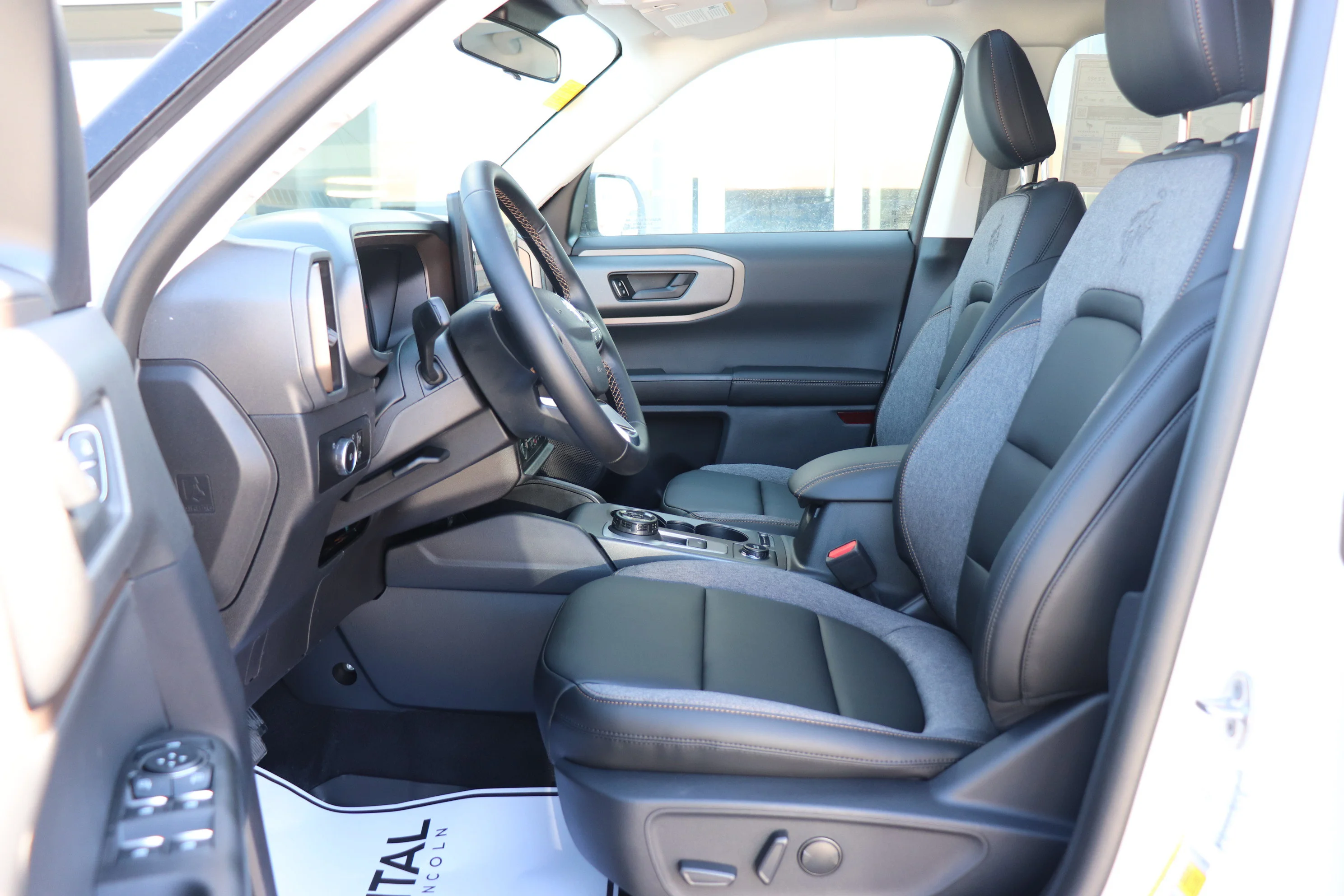 New 2026 OXFORD WHITE Ford Big Bend image 9
