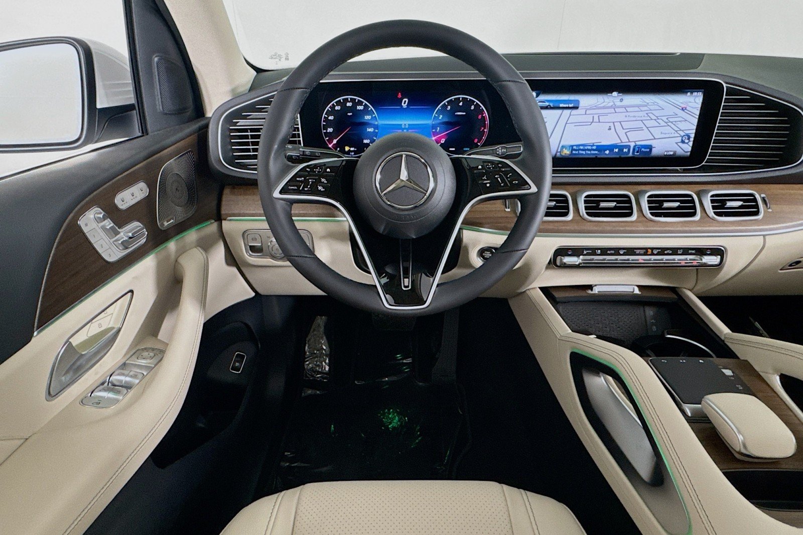 New 2026 Polar White Mercedes-Benz GLE 450 4MATIC® SUV image 4