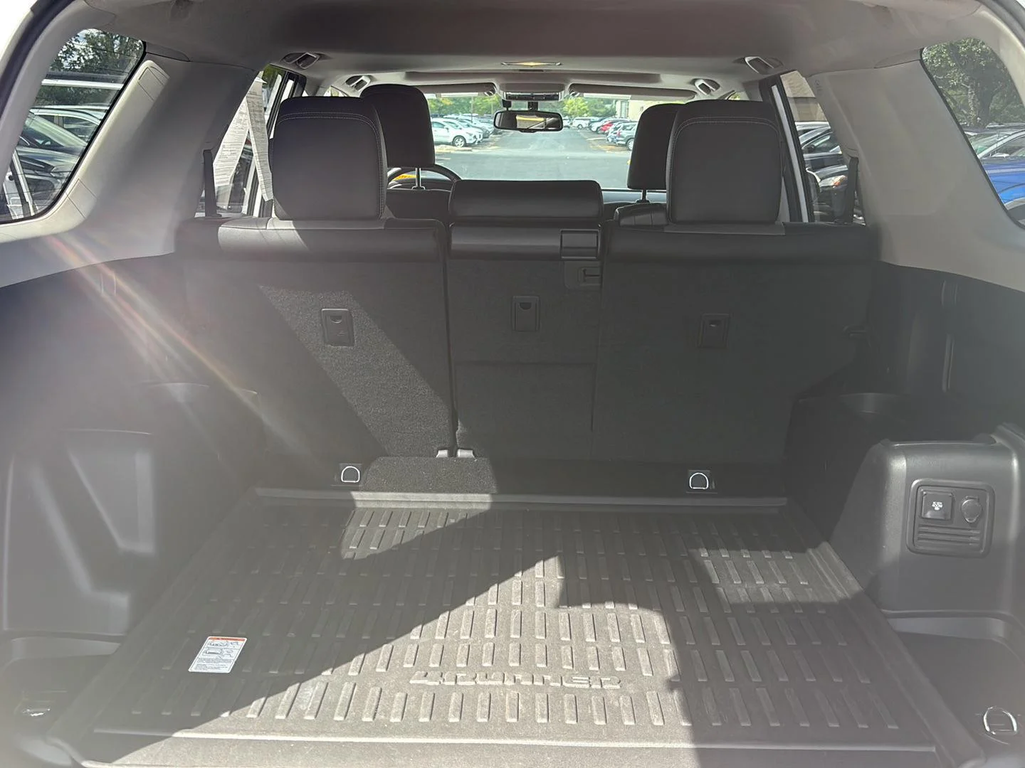 Used 2017 Super White Toyota SR5 Premium image 20