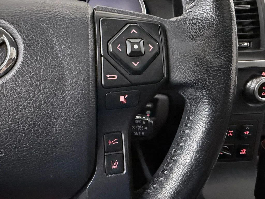 Used 2018 Silver Sky Metallic Toyota Platinum image 24