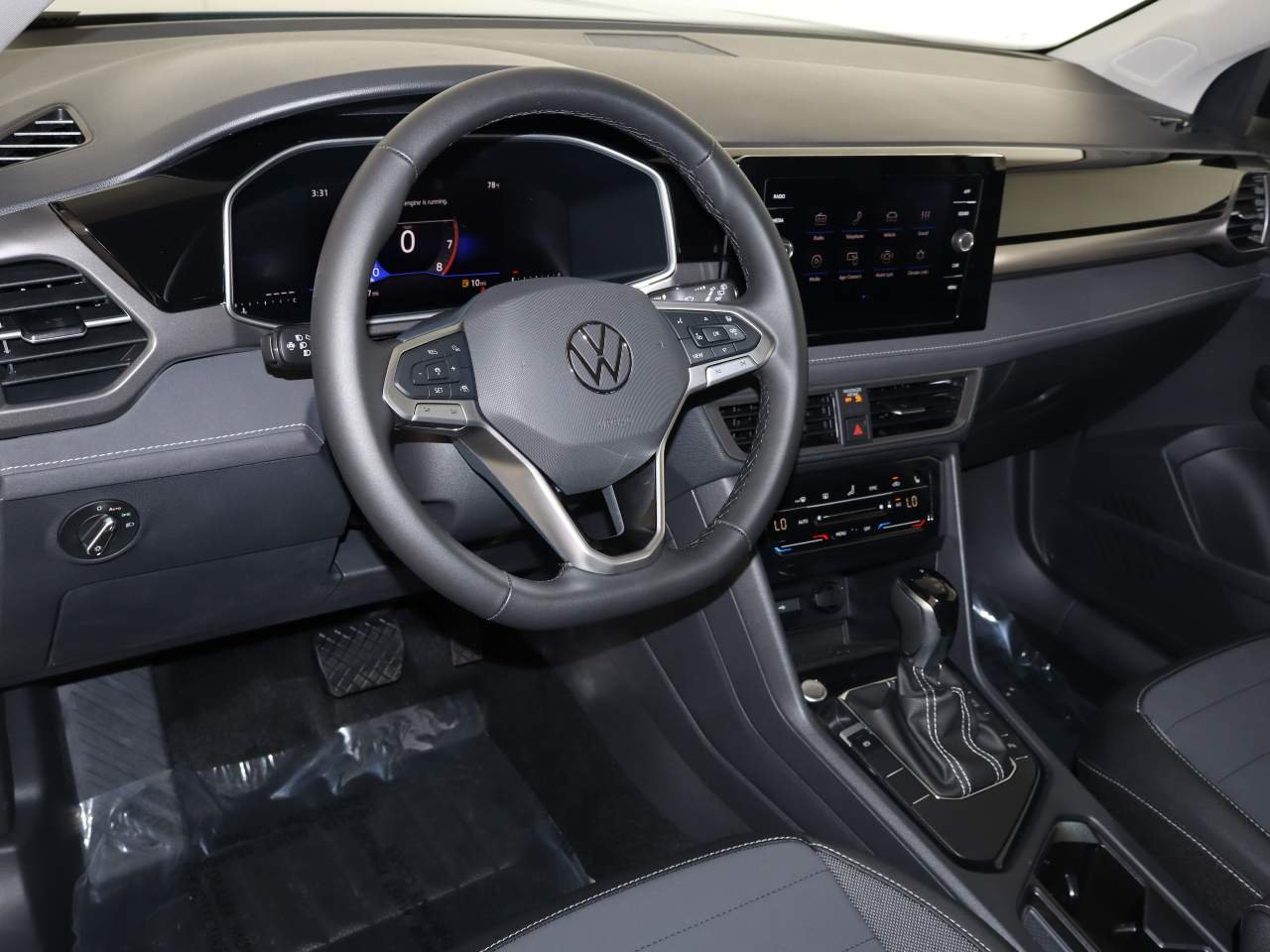 New 2026 MONUMENT GRAY W Volkswagen SE Black image 9