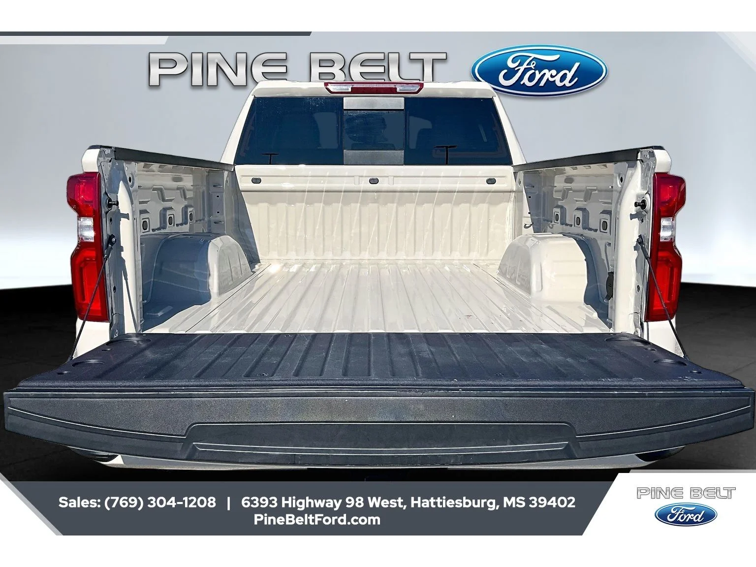 Used 2026 White Sands Chevrolet RST image 12