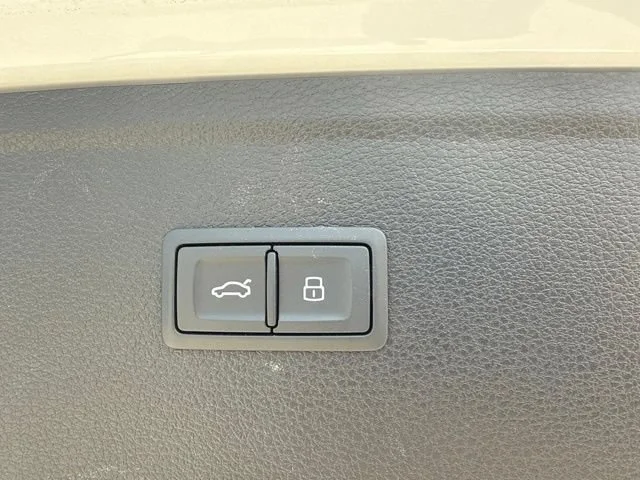 Used 2024 Glacier White Audi S line Premium Plus image 10