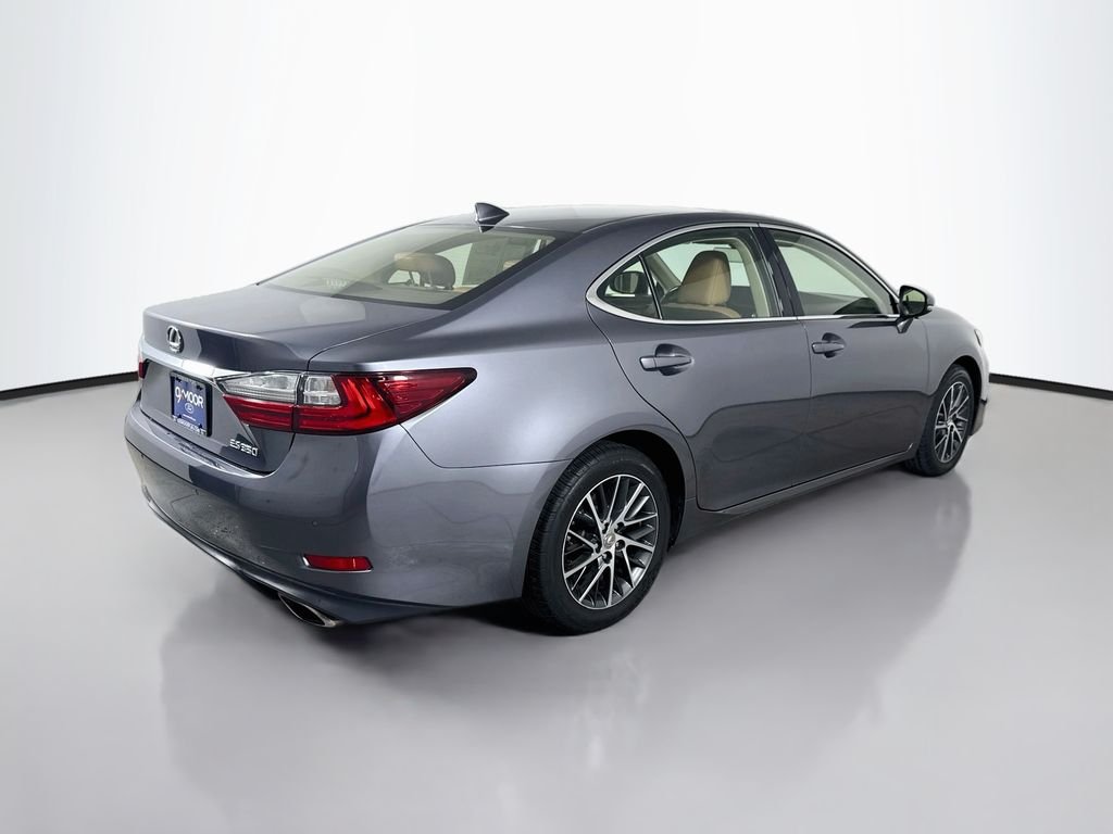 Used 2016 Nebula Gray Pearl Lexus Base image 13