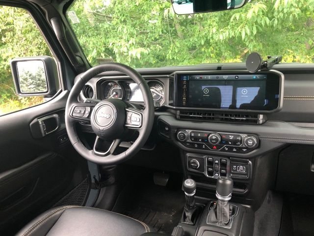 Used 2025 Gray Jeep High Tide image 23