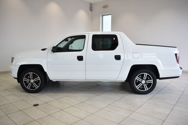 Used 2013 White Honda Sport image 5