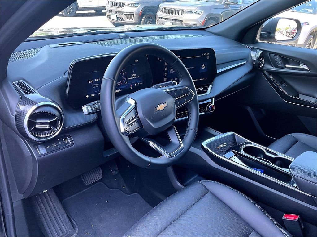 Used 2025 Black Chevrolet LT image 8