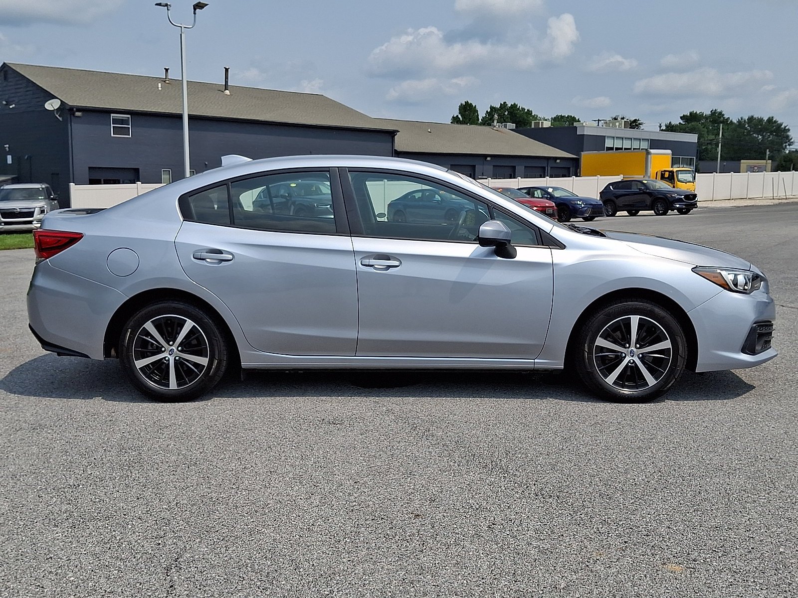 Used 2023 Ice Silver Metallic Subaru Premium image 8
