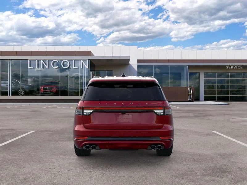 New 2026 Red Carpet Metallic Tinted Clearcoat Lincoln Premiere® image 5