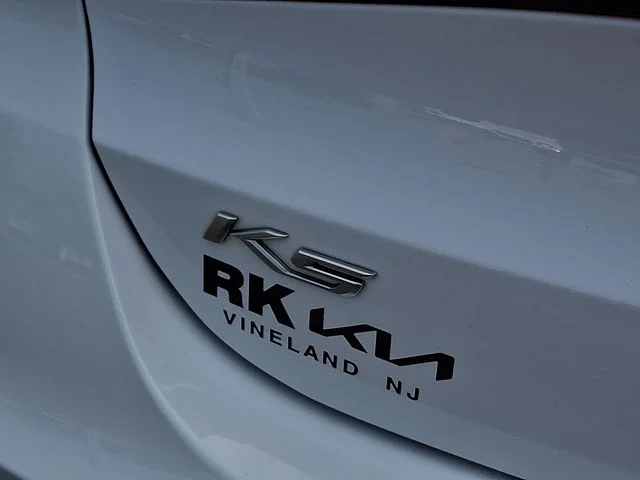 Certified Used 2022 White Kia GT-Line image 33