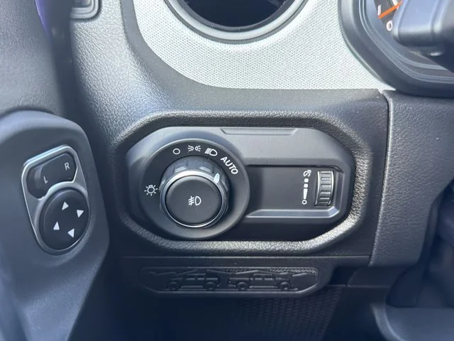 New 2026 Reign Exterior Paint Jeep Sport S image 27