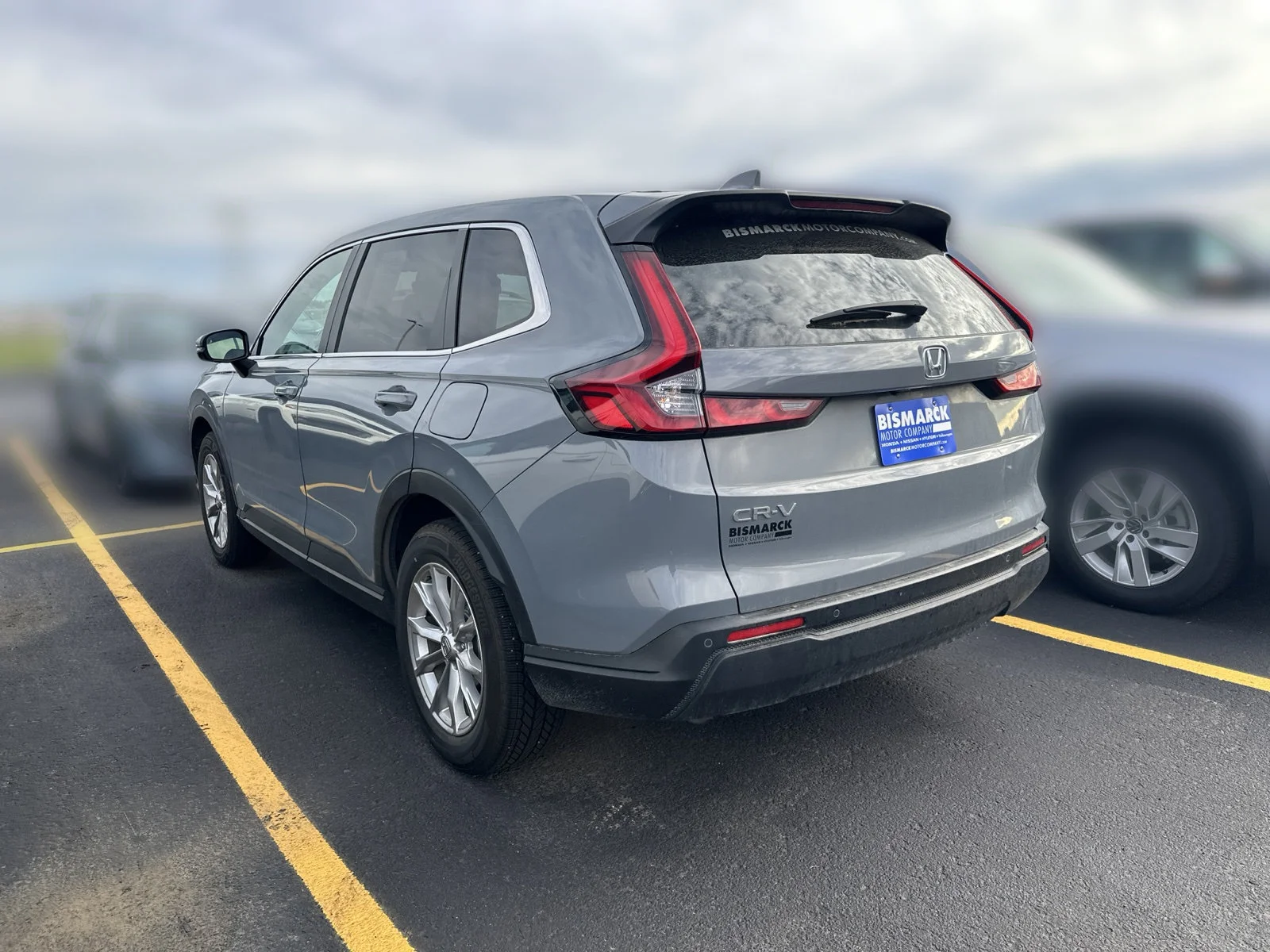 Used 2024 Gray Honda EX-L image 4