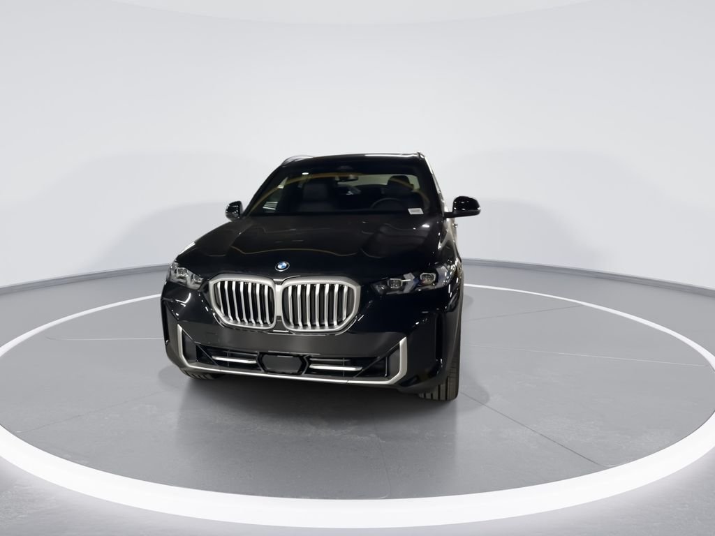 New 2026 Black Sapphire Metallic BMW xDrive40i image 3