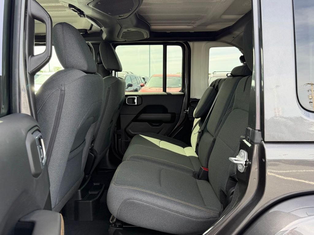 2025 Jeep Wrangler 4xe Sahara 4XE - Photo 15