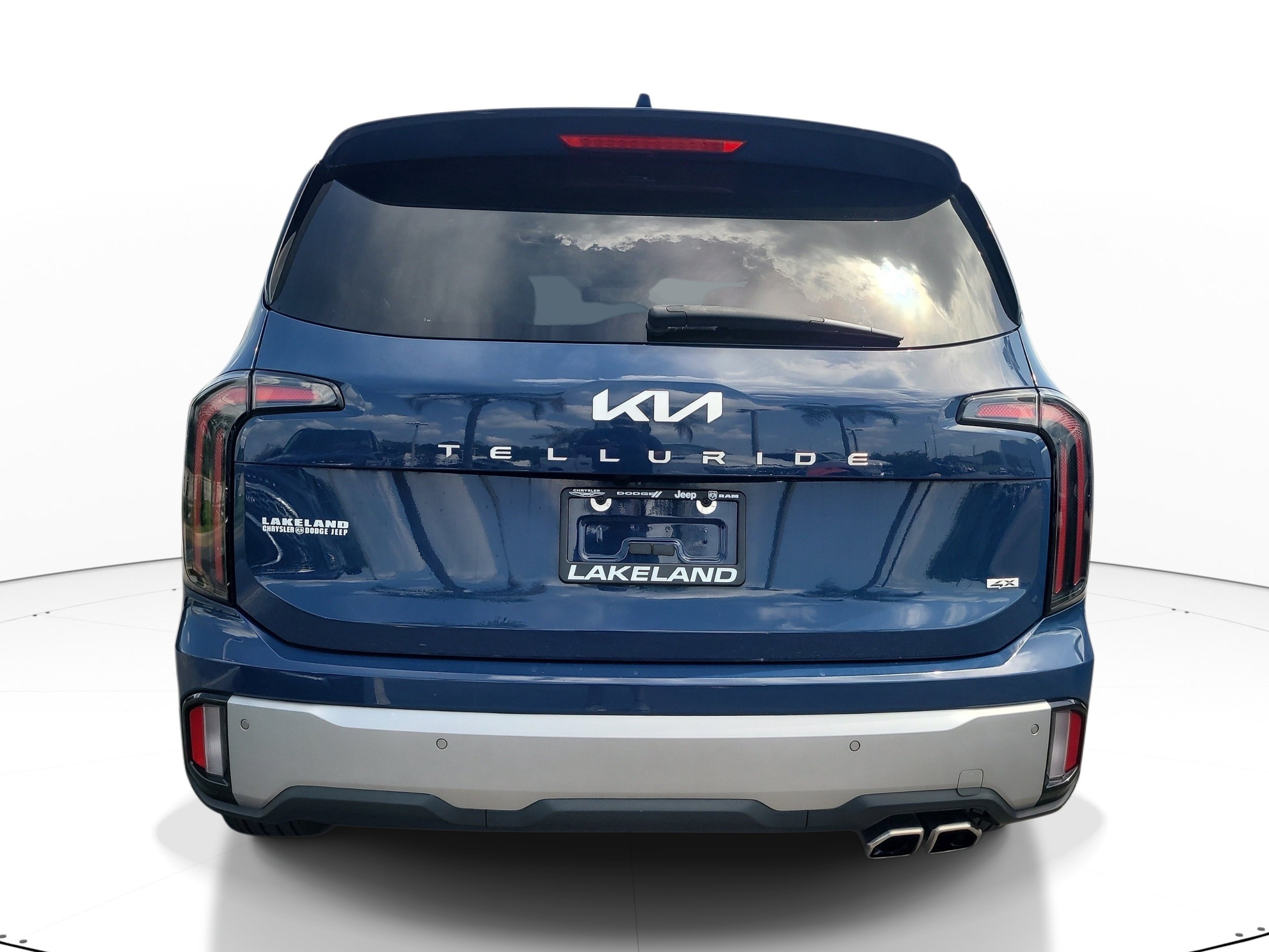 Used 2023 Midnight Lake Blue Kia EX image 5
