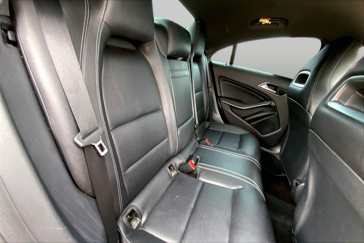 Used 2018 Jupiter Red Mercedes-Benz CLA 250 image 18