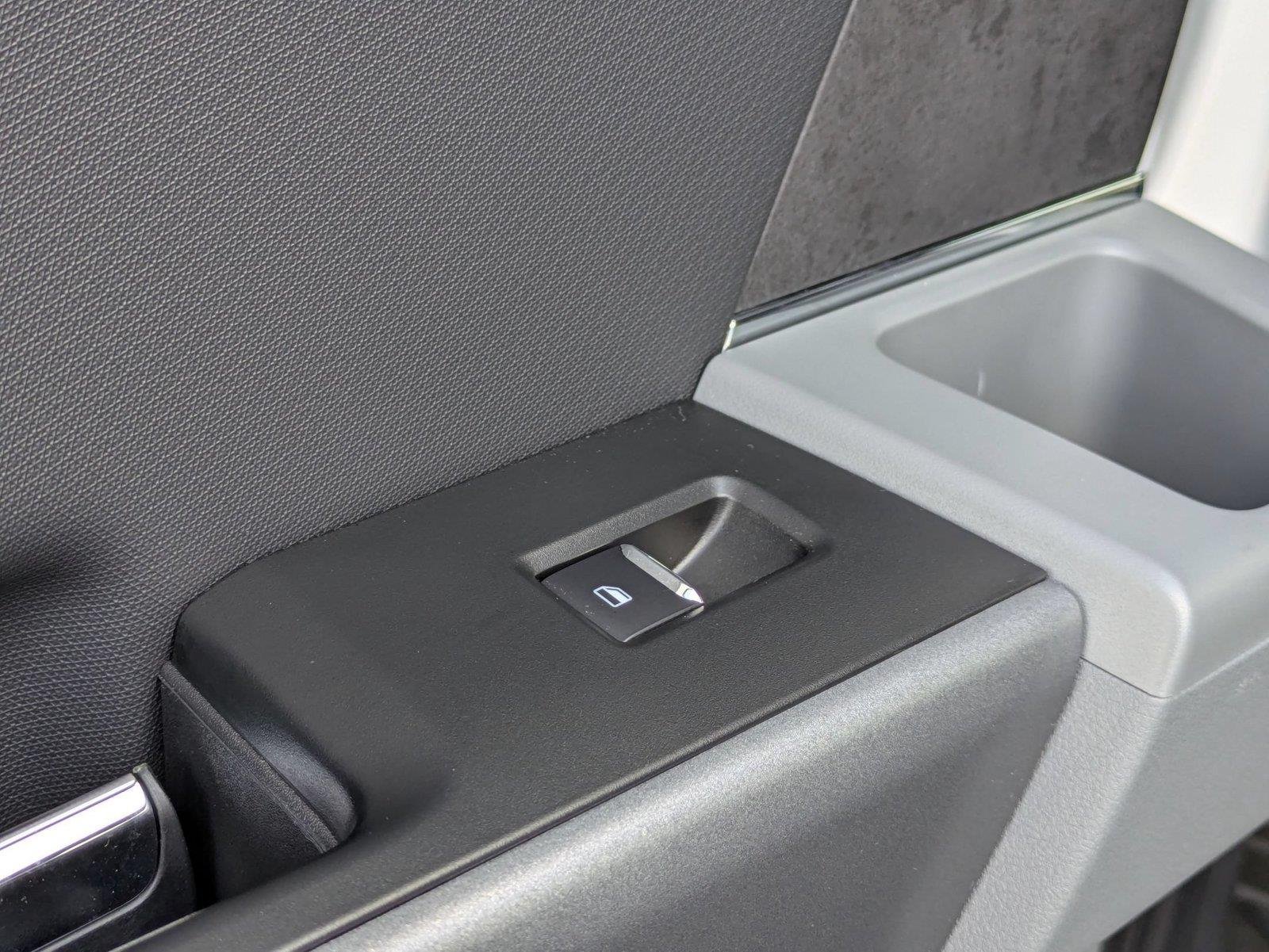Used 2024 Oxford White FORD XLT image 27