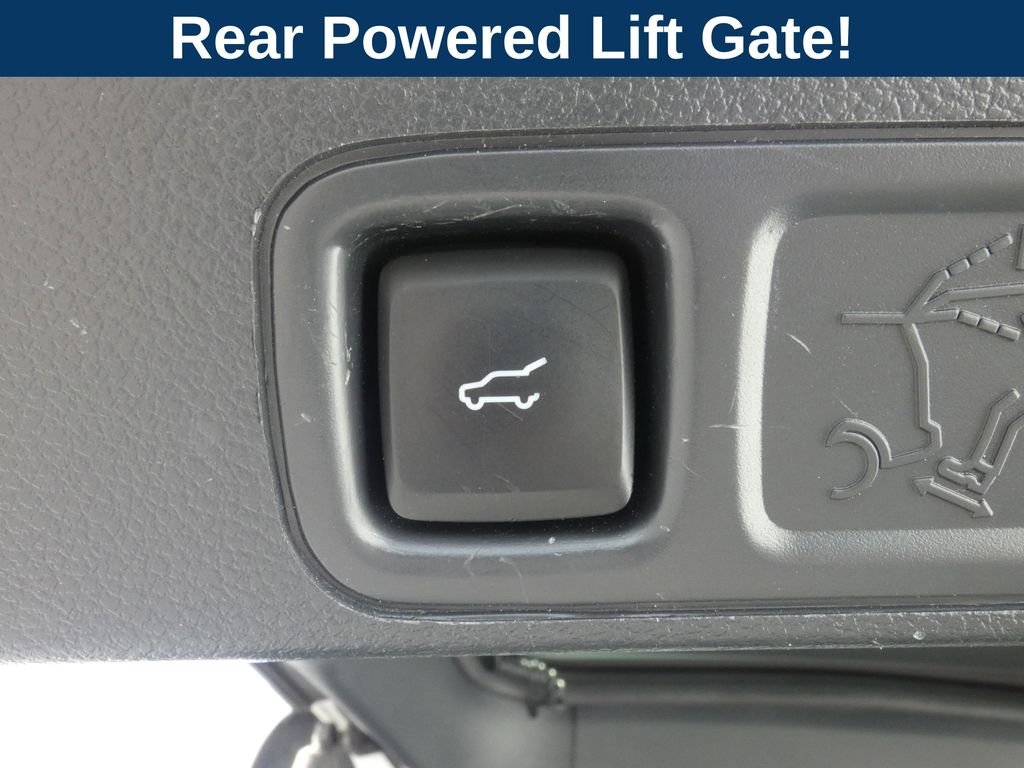 Used 2023 White Ford Limited image 44