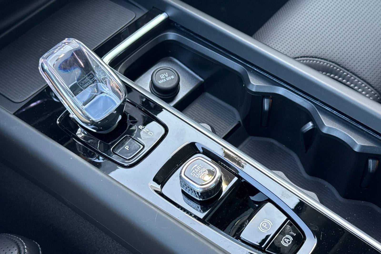 New 2026 ONYX BLACK Volvo Ultra image 19