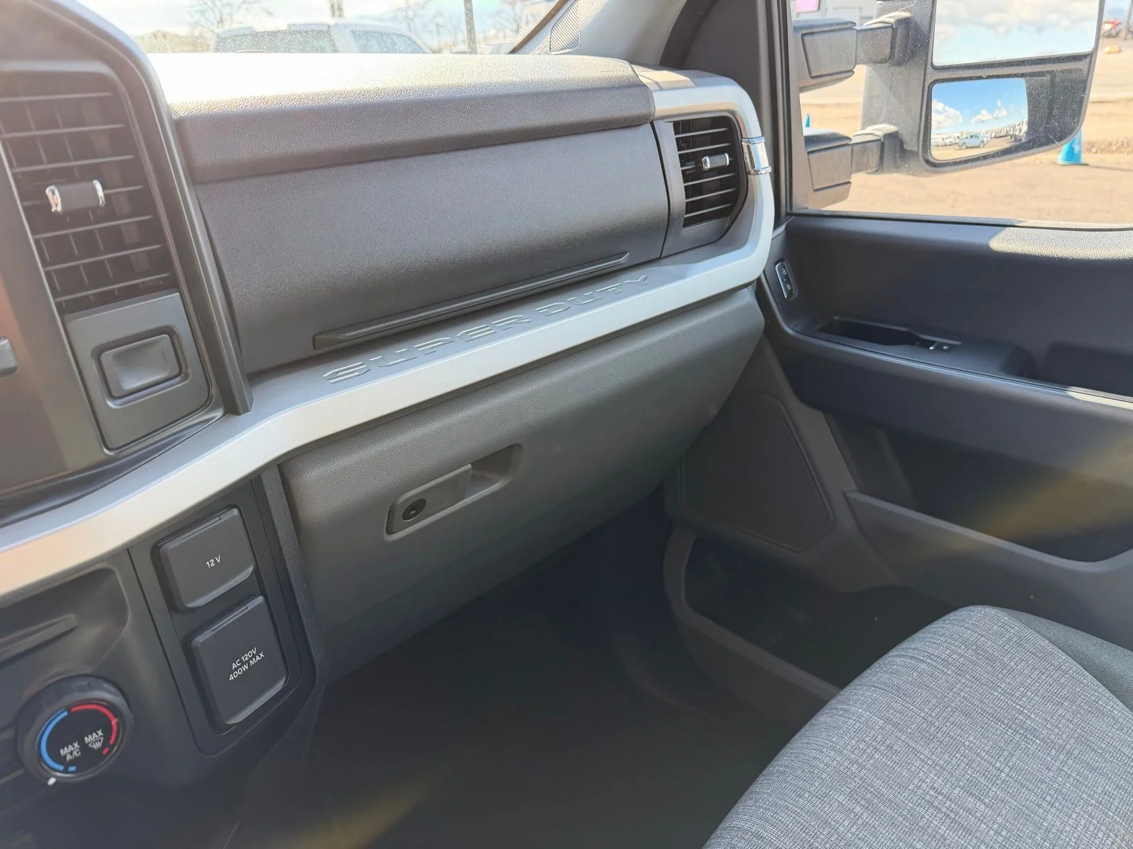 Used 2024 White Ford XLT image 22
