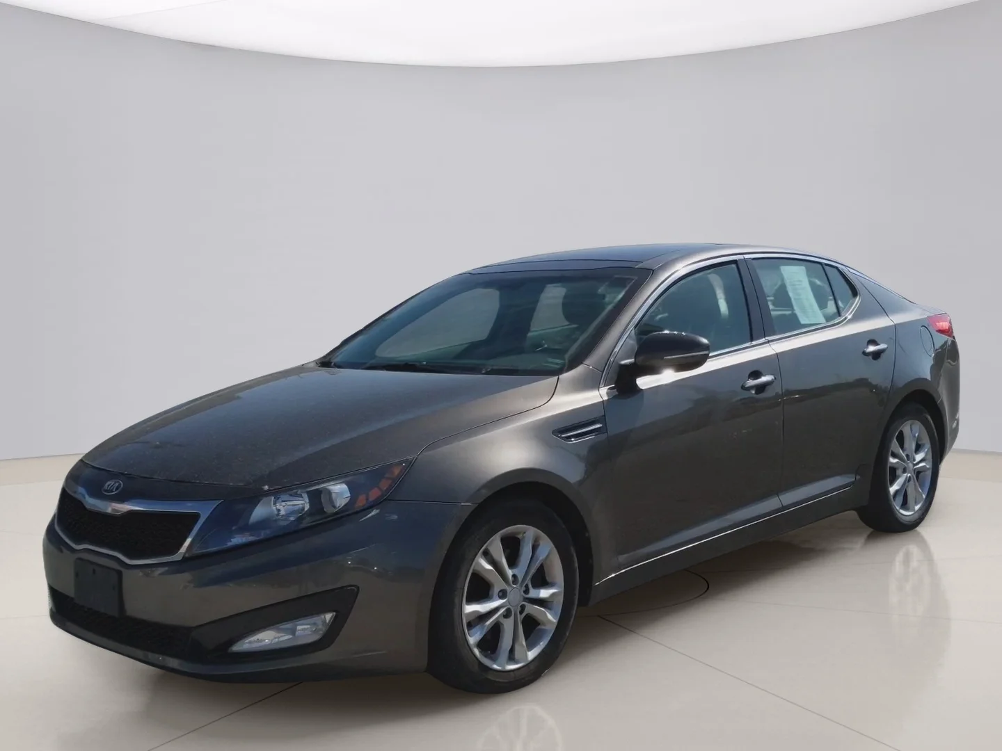 Used 2013 Brown Kia EX image 1
