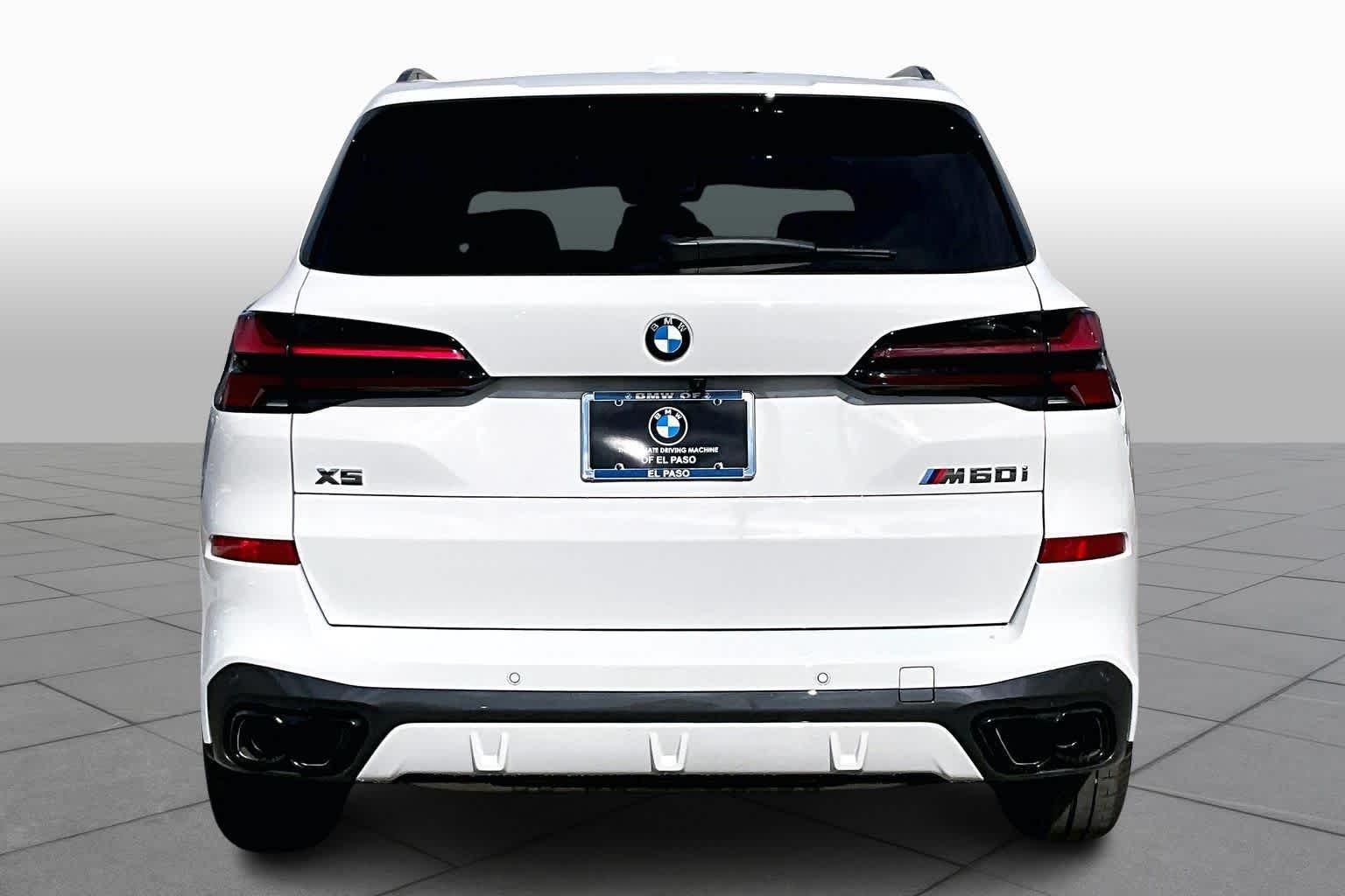New 2026 Alpine White BMW M60i image 4