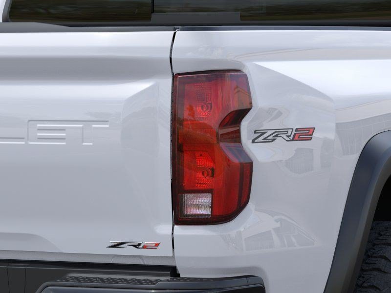 2026 Chevrolet Colorado ZR2 - Photo 12