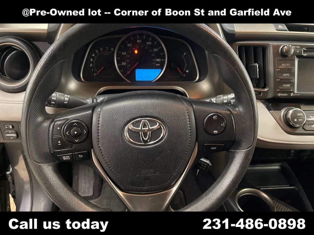 Used 2014 Gray Toyota XLE image 20