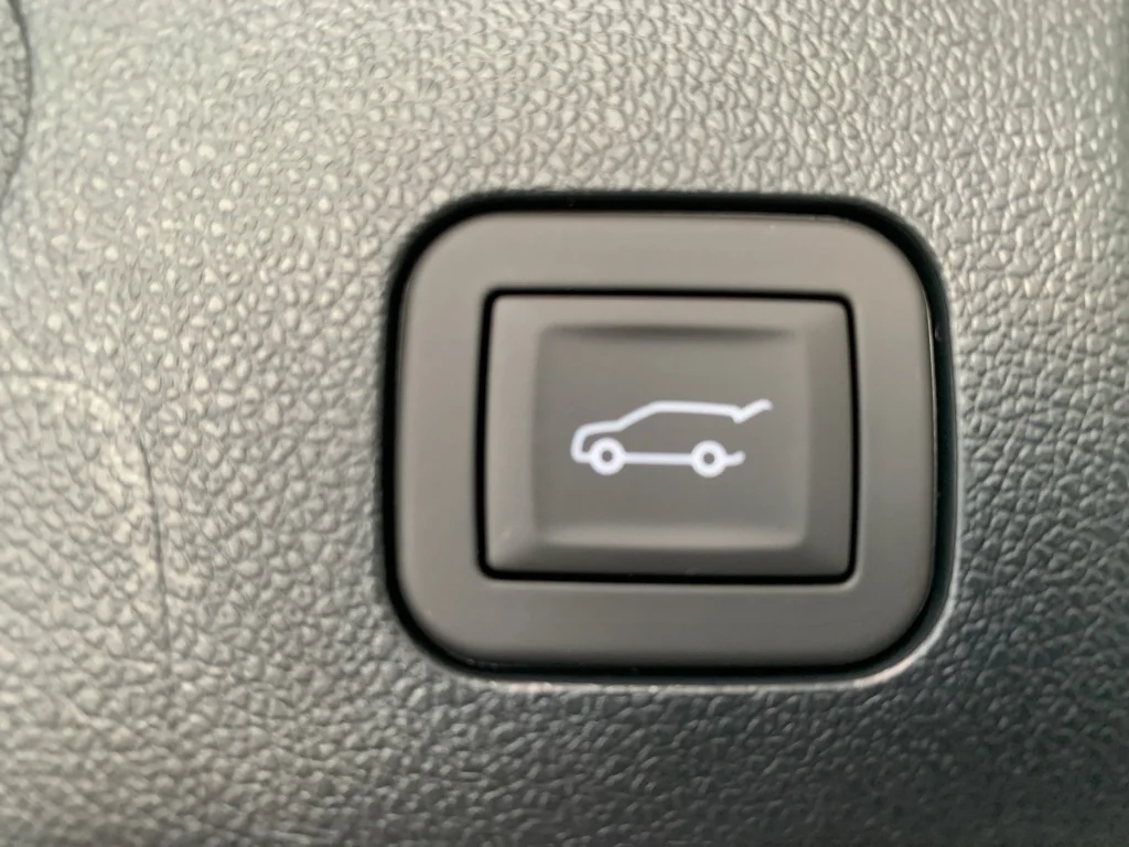 2027 Chevrolet Equinox ACTIV - Photo 9