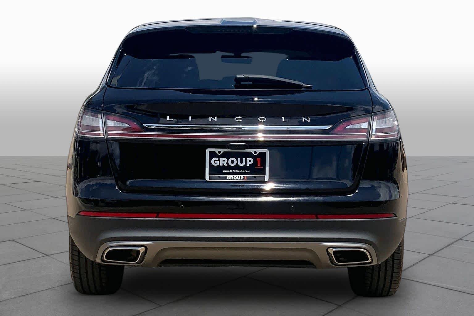 Used 2023 Infinite Black Metallic Clearcoat Lincoln Reserve image 5