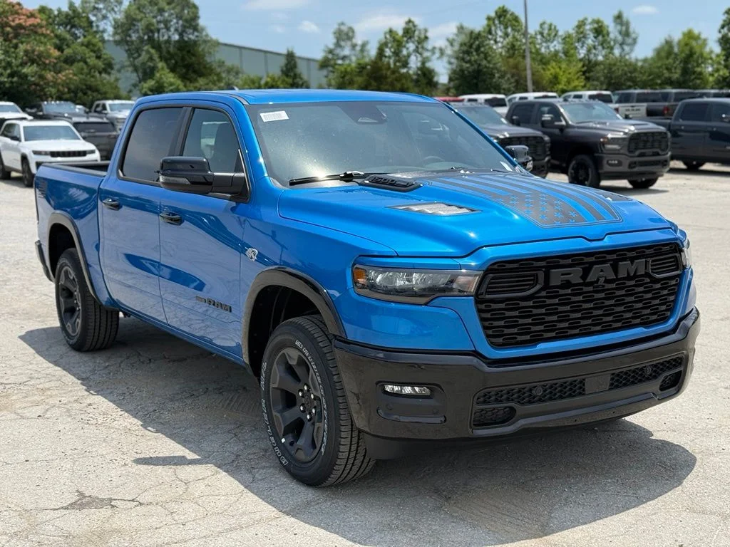 New 2026 Hydro Blue Pearl-Coat Exterior Paint RAM Big Horn/Lone Star image 4
