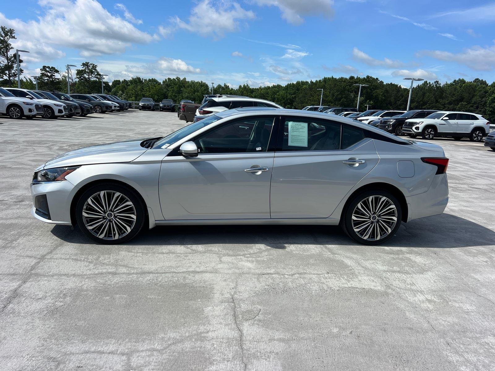 Used 2023 Brilliant Silver Metallic Nissan 2.5 SL image 8