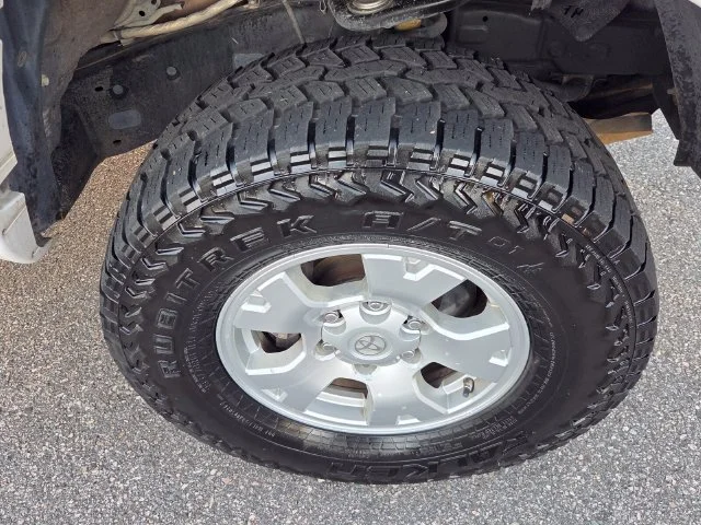 Used 2012 White Toyota PreRunner image 19