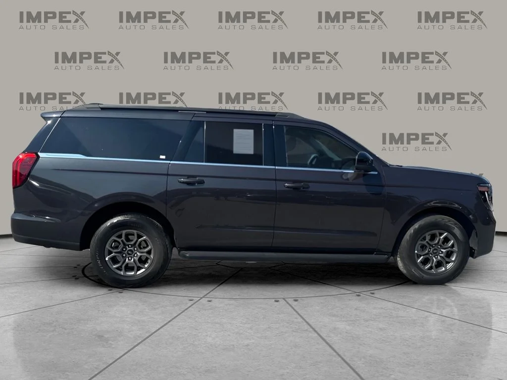 Used 2025 Gray Ford Active image 6