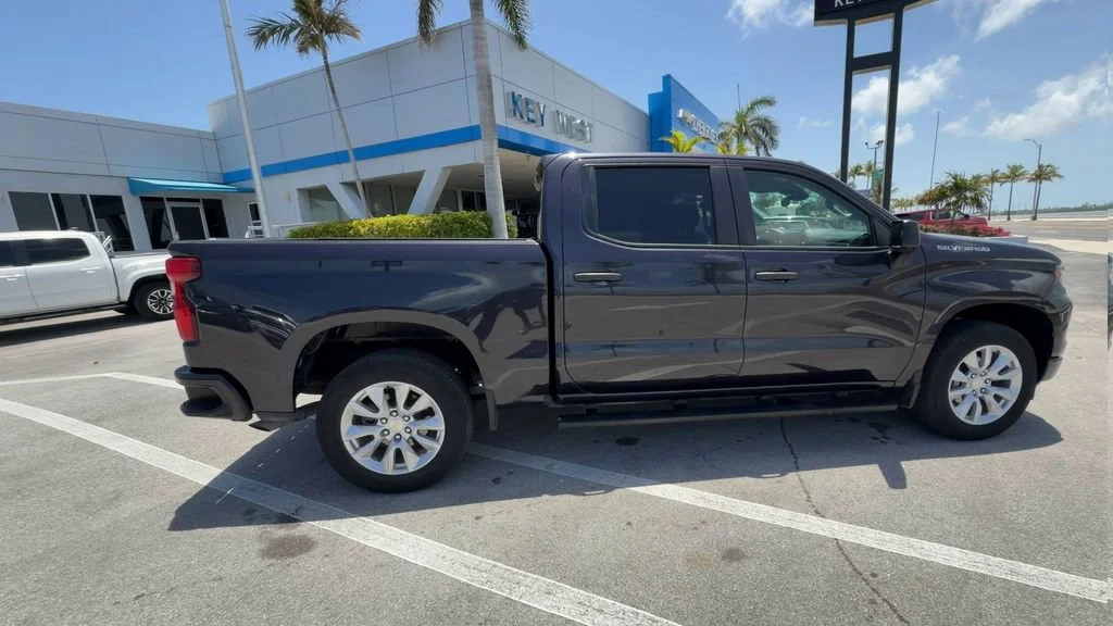 Used 2023 Dark Ash Metallic Chevrolet Custom image 9
