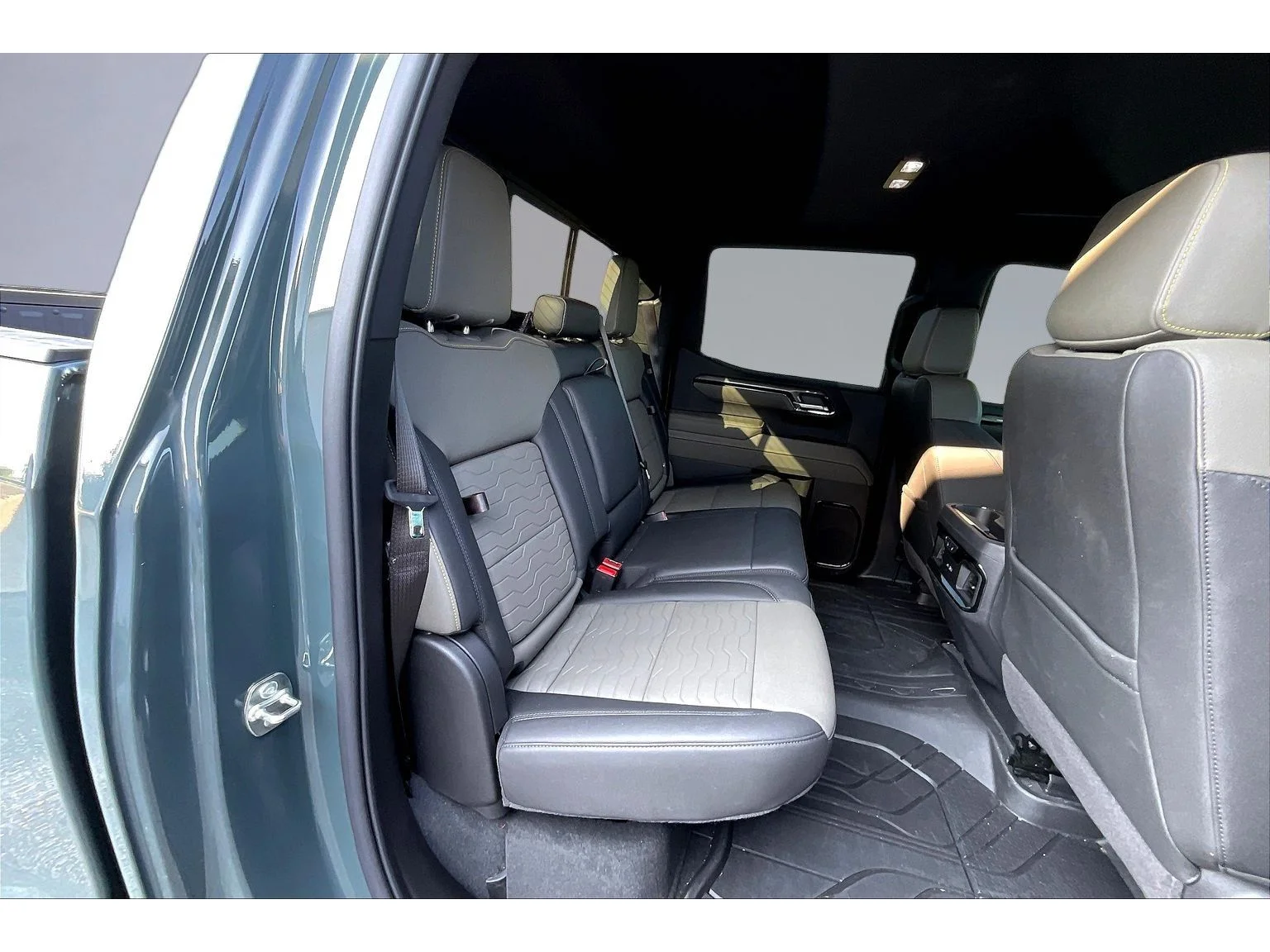 Used 2026 Cypress Gray Chevrolet ZR2 image 19