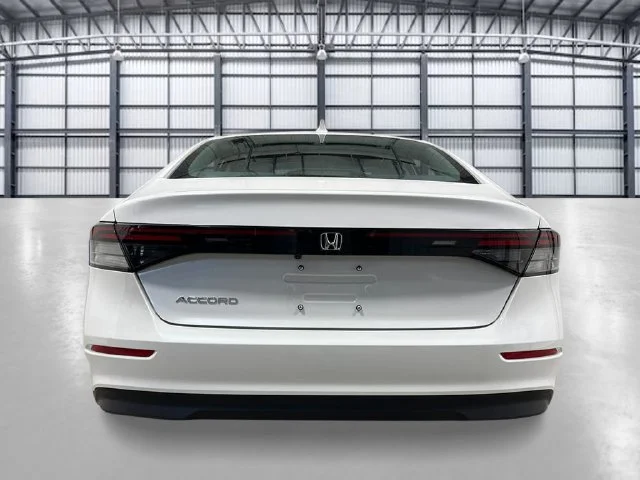 New 2026 Platinum White Pearl Honda LX image 4