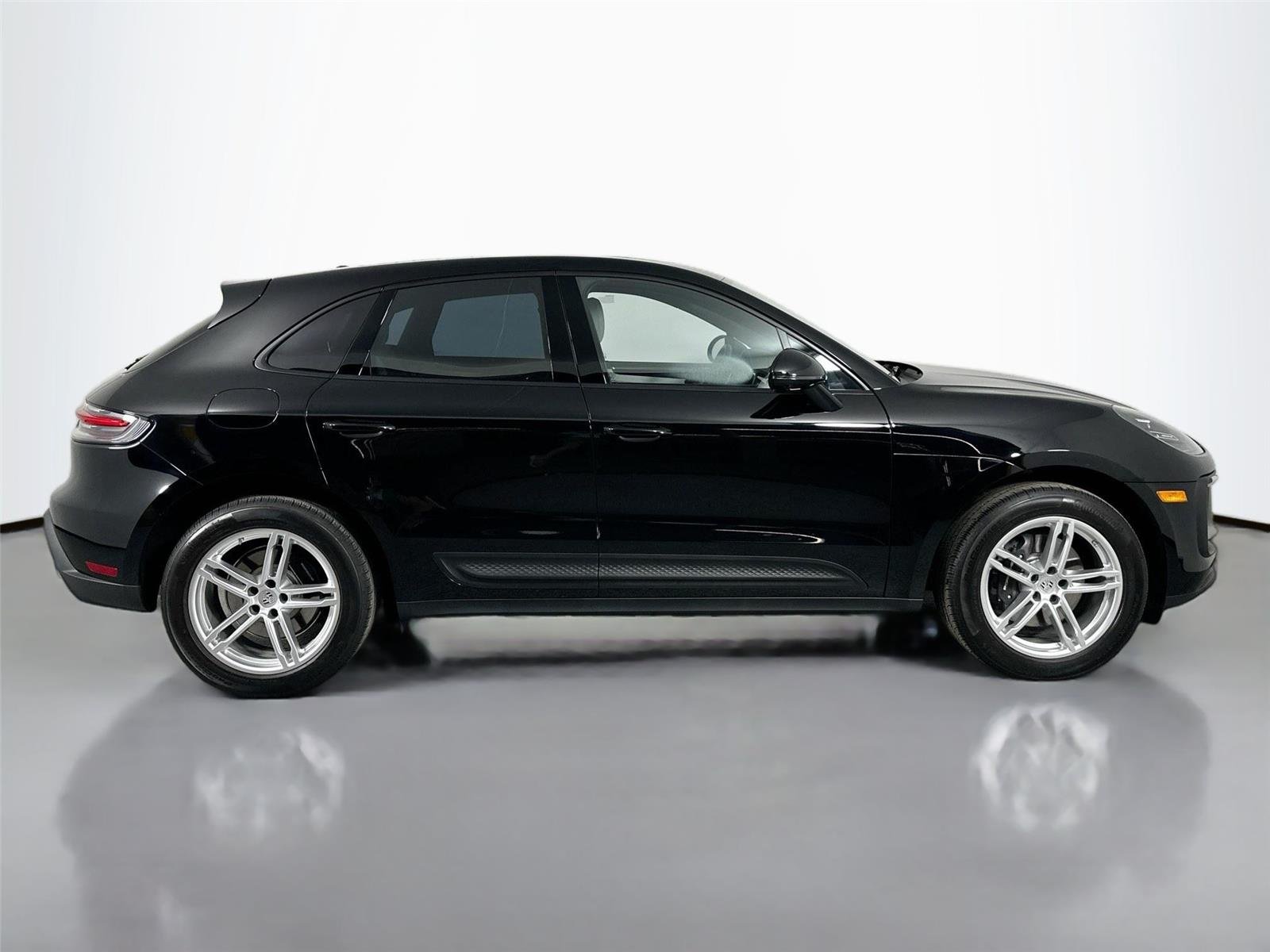 2024 Porsche Macan Base - Photo 8
