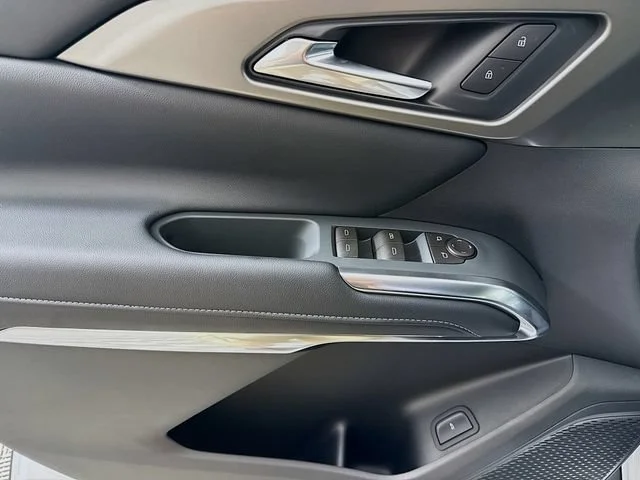 New 2026 Summit White Chevrolet LT image 18