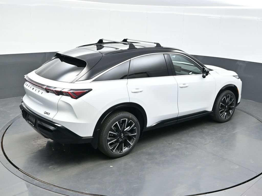 New 2027 2T RAD WHT INFINITI Autograph AWD image 44
