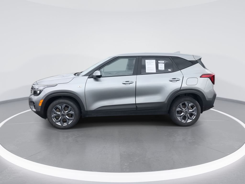 Certified Used 2024 Gray Kia LX image 5