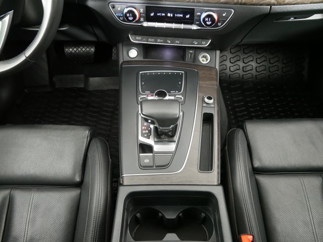 Used 2019 Ibis White Audi Prestige image 24